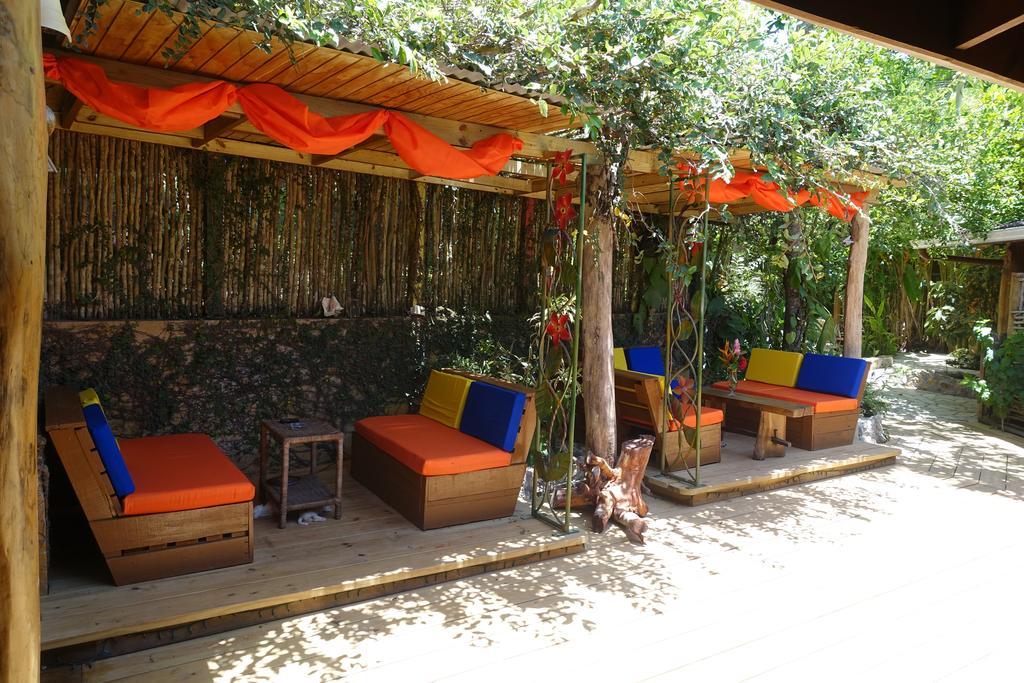 Zimbali Culinary Retreats Villa Negril Buitenkant foto